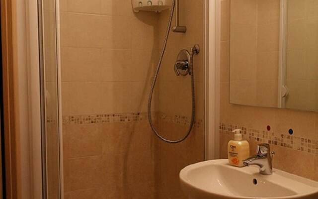 Guest House - Rooms Rent Cisanello