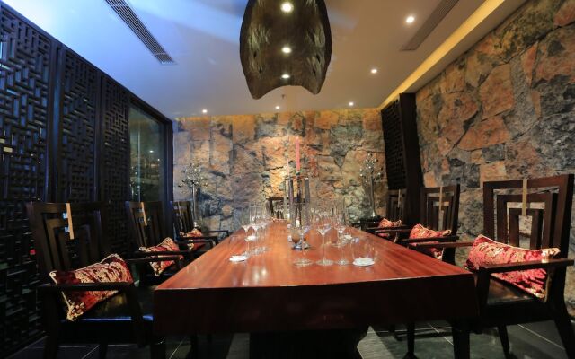 Lijiang Seven Island Resort