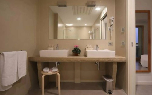 The Ziba Hotel & Spa