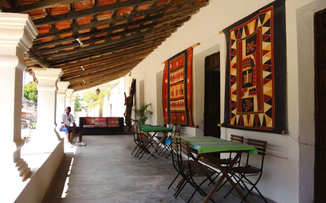 Cinco Portas Lodge