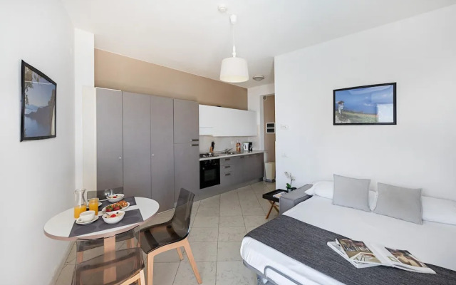 Residenza Miralago - 16 Domitilla - Locazione BK