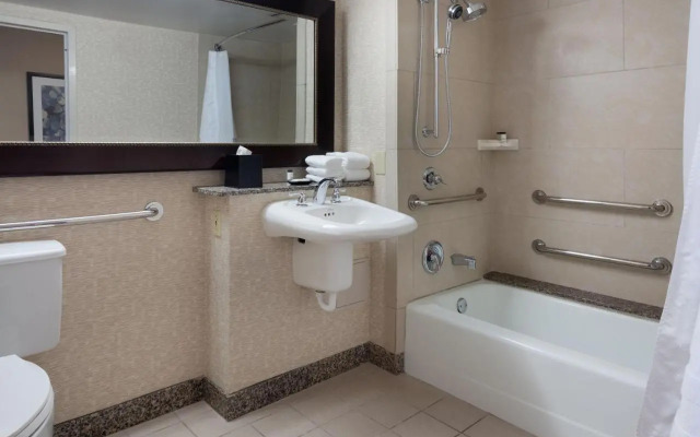 Hyatt Regency Crown Center