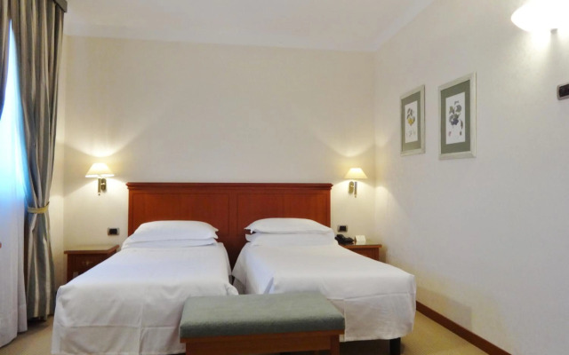 Hotel Excelsior Magenta