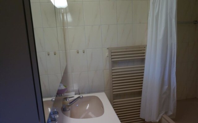 Halten Zweisimmen in Zweisimmen