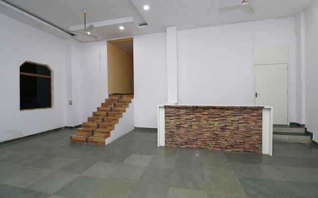 OYO 19484 Hotel Cubic Inn