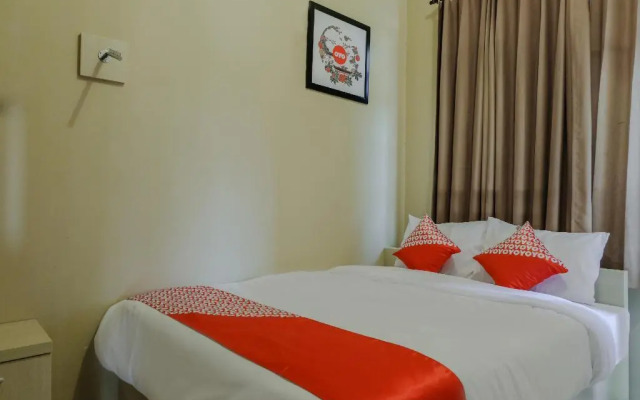 OYO 1342 Uniga Malang Family Residence