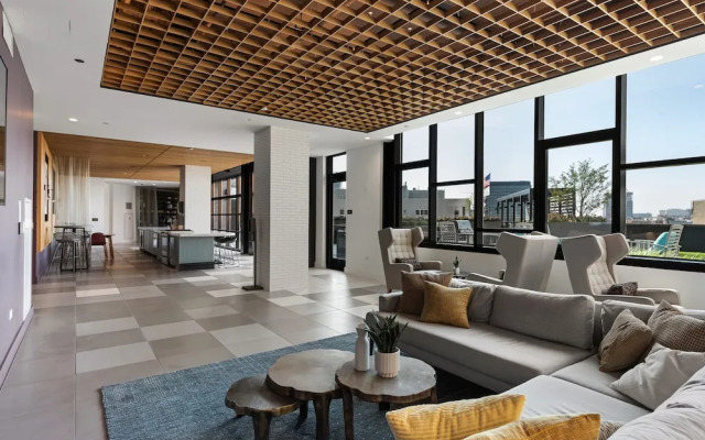 Group Escape 2 Luxury 3BR Penthouses