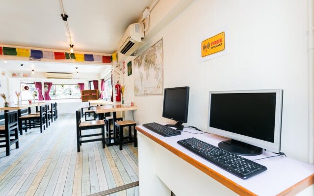 AlphaBed Hostel Bangkok