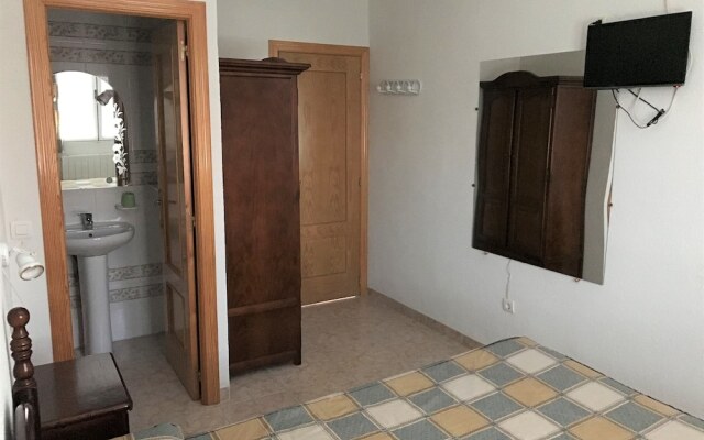 Alojamiento CR Cuatro Caminos