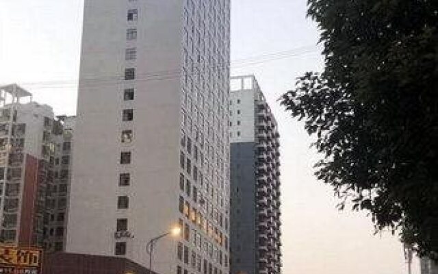 Home Inn Plus Kunming Qingnian Road Jinying Square