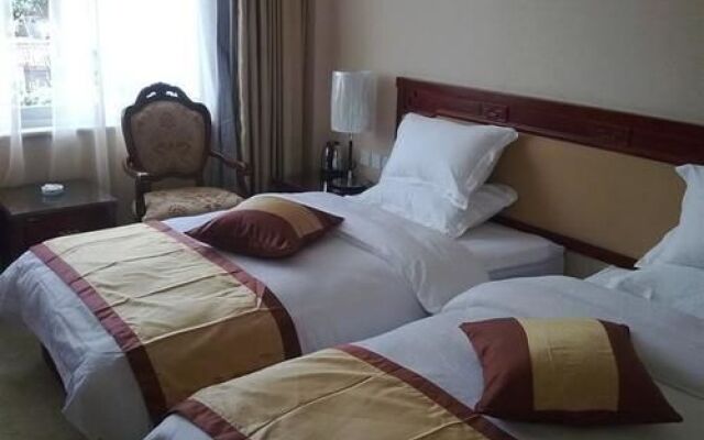 Lijiang Jiuzhou Hotel