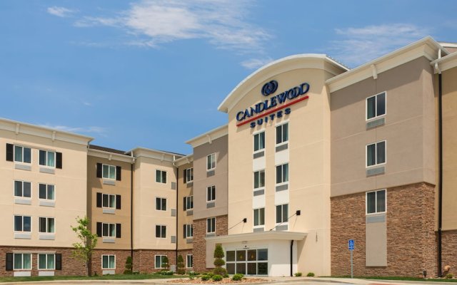 Candlewood Suites Columbia Hwy 63 and I 70