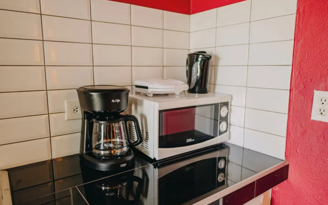 Best Quality 1 Bedroom Apartment 3 km From Eagle Beach