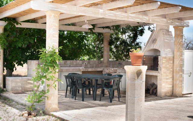 Splendida villetta immersa nella campagna pugliese