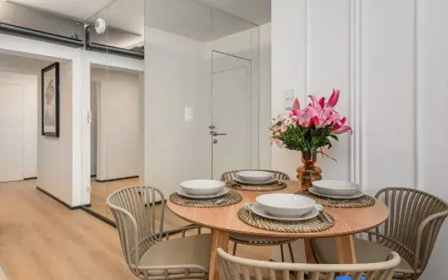 Lumina 4-room apartment near the city center