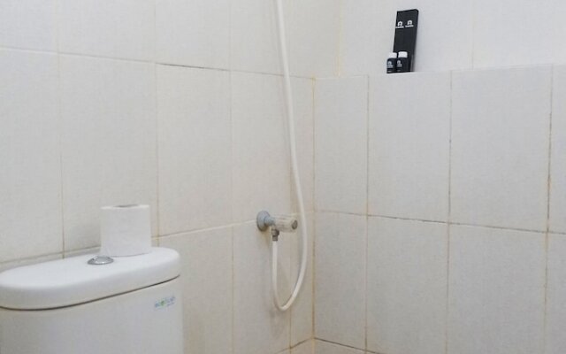 Comfy and Relaxing Studio Apartment at Educity Pakuwon By Travelio