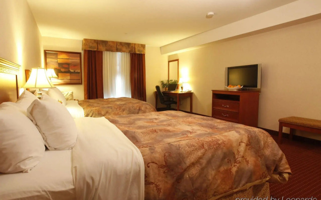 Pomeroy Inn & Suites Hotel Dawson Creek