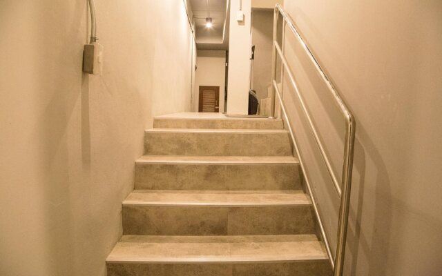 2 Rocks Boutique Hostel