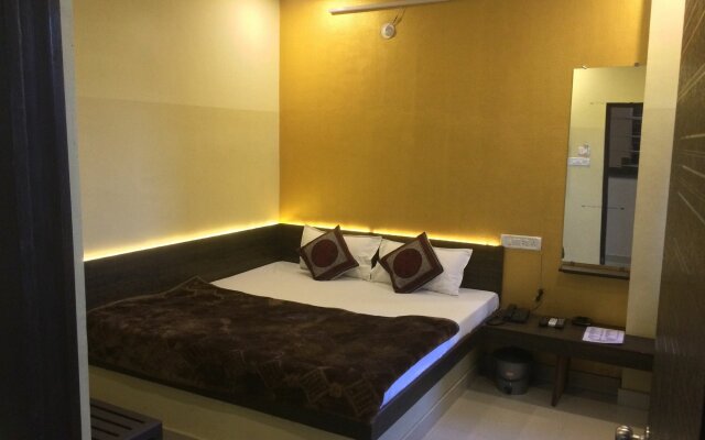 OYO 8387 Hotel Shri Kalyan