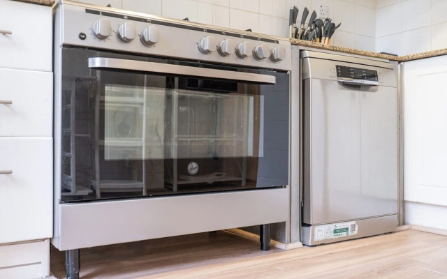 Tranquil 3BR Villa in Springs Community - Sleeps 7