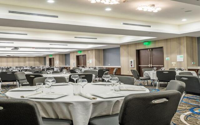 Holiday Inn Austin Airport by IHG