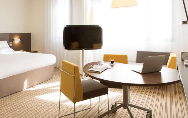 B&B HOTEL Rueil-Malmaison Gare