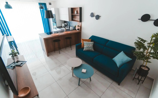 Ideal Location, Stylish 1BR Apartment with Free Parking