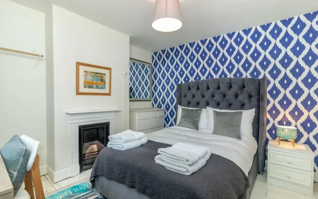 The River Cam Escape - 5BDR with Private Garden with Pond
