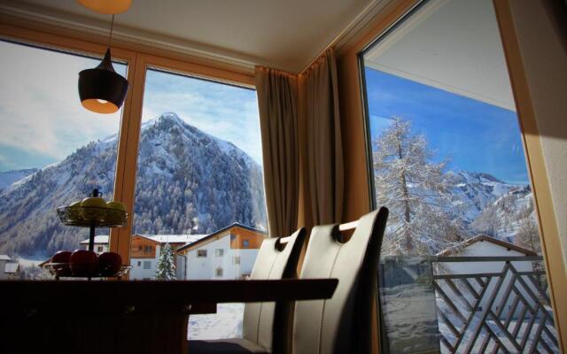 Engadin Lodge