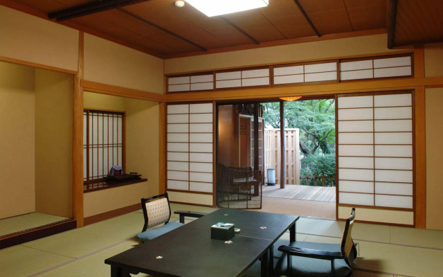 Yoshidaya Sannokaku
