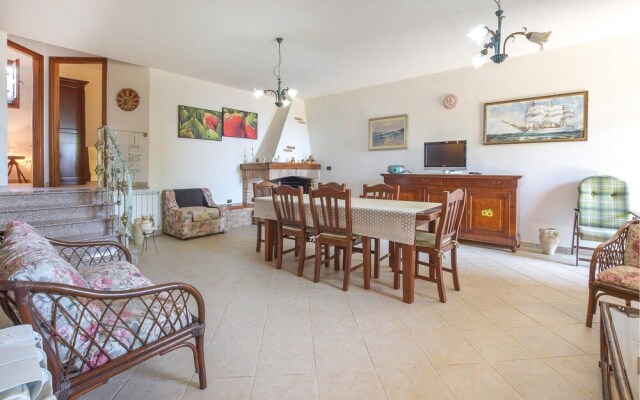 Stunning Home in Arbus With 2 Bedrooms