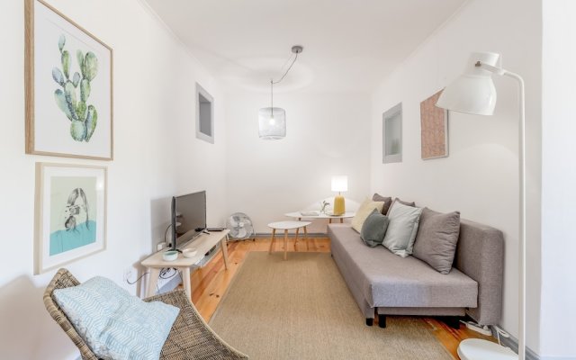 Alfama Spacious and Central Apartment, By TimeCooler