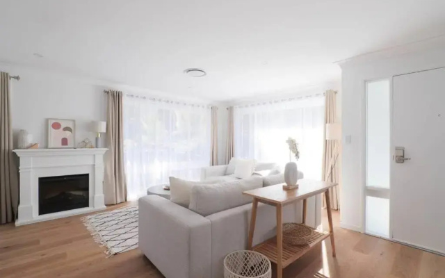 Abbey House - 3BR/sleeps 8 - South Leura