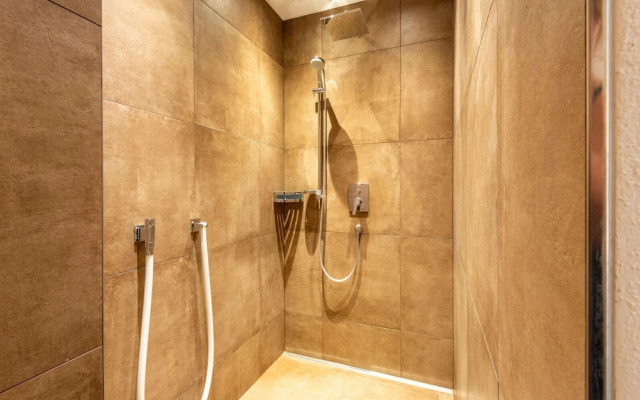 Attractive Flat With Beautiful Views