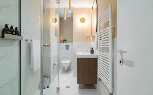 Stunning 2BR With Balcony on Piata Universitatii