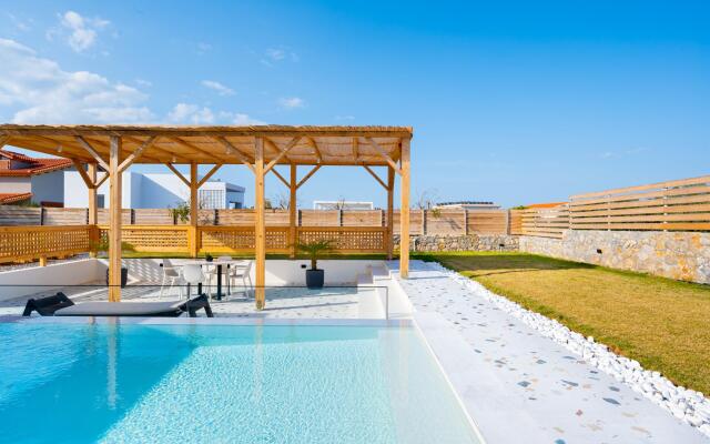 Sardines Luxury Villa 2