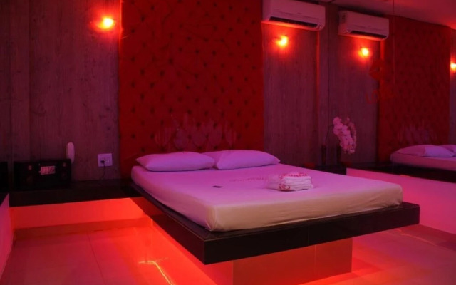 Motel Fantasy - Adults Only