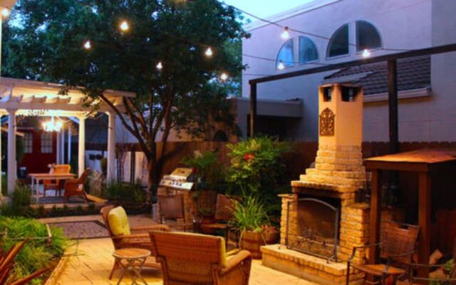 O'Casey's Boutique Inn