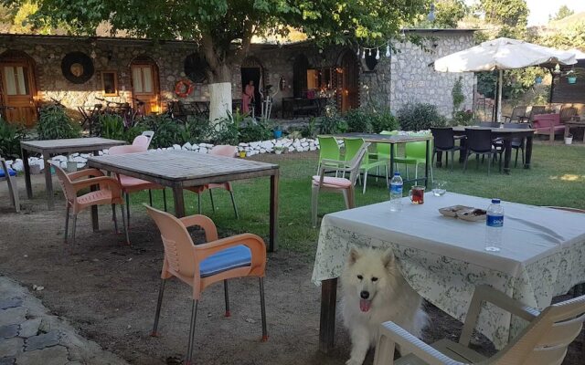 Zirkon Doga Butik Otel