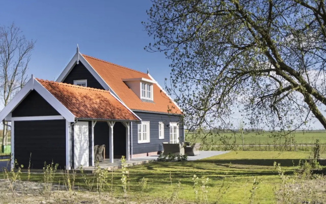 Holiday Home in Wissenkerke With Garden
