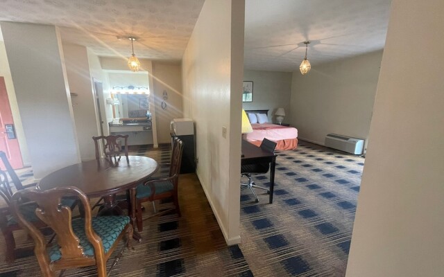 Knights Inn Dillard