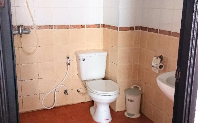 Happy Guesthouse