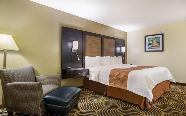 Quality Inn & Suites Florence - Cincinnati South