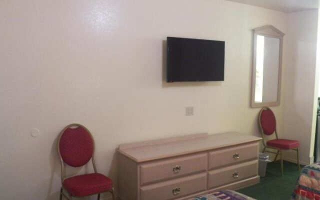 Sleepy Traveler Motel