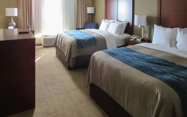 Country Inn & Suites