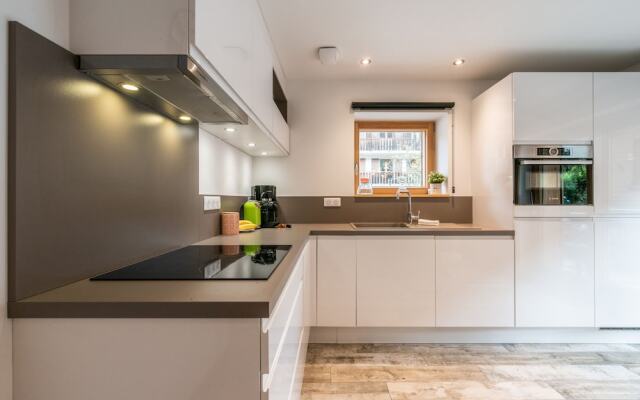 Les Hirondelles Apartments Morzine By Emerald Stay