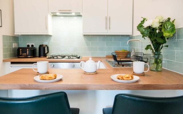 1 bed central Cardiff loft apartment near Stadium