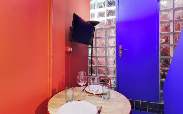 Cosy, Colourful Studio for 2 - Heart of "marais"