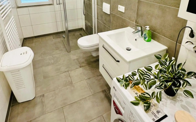 Bezaubernde Fewo Bergahorn mit Wintergarten