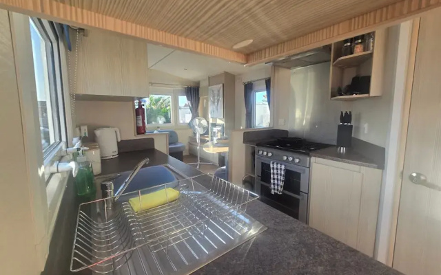 Robinhood 3 Bed Standard Caravan
